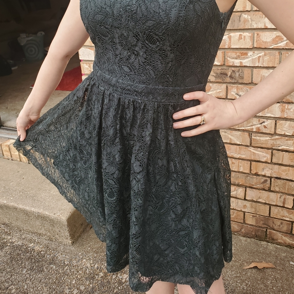 Dark Green Lace Strappy Back Mini Dress - Picture 2 of 6